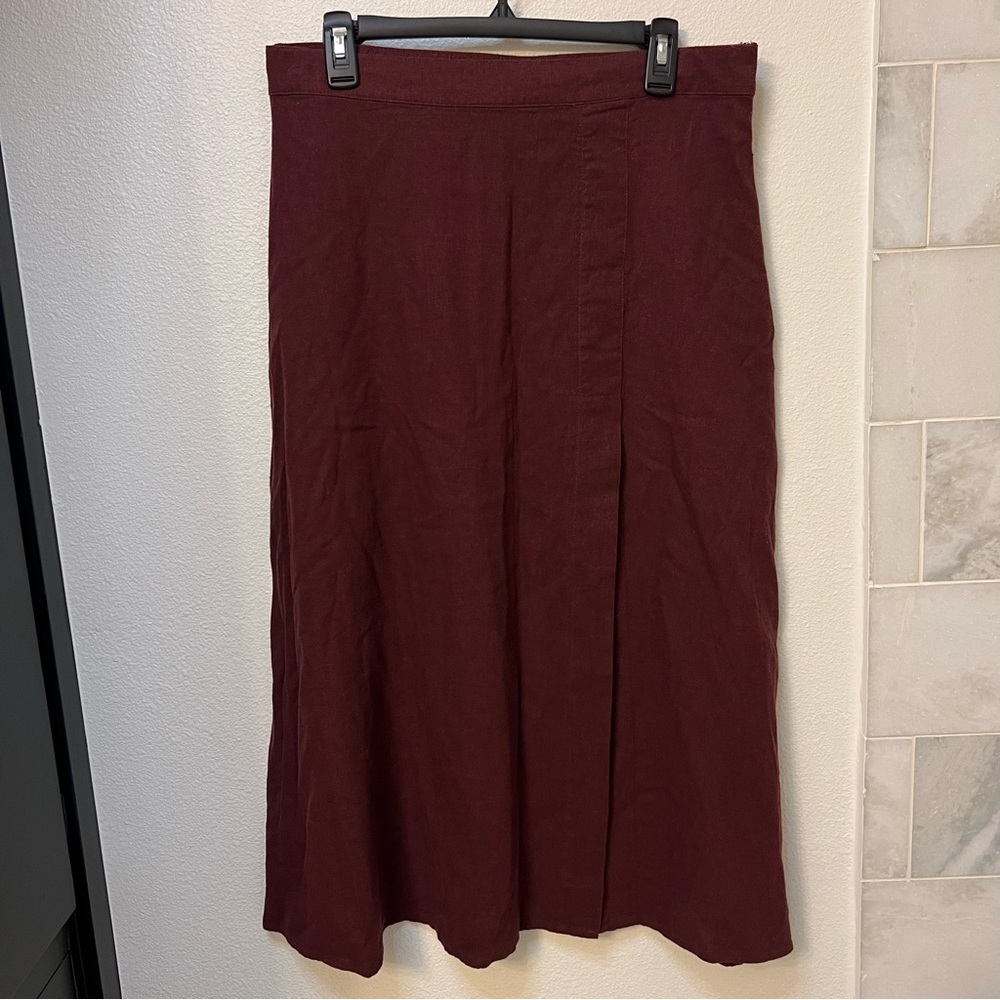 Midi skirt with slit